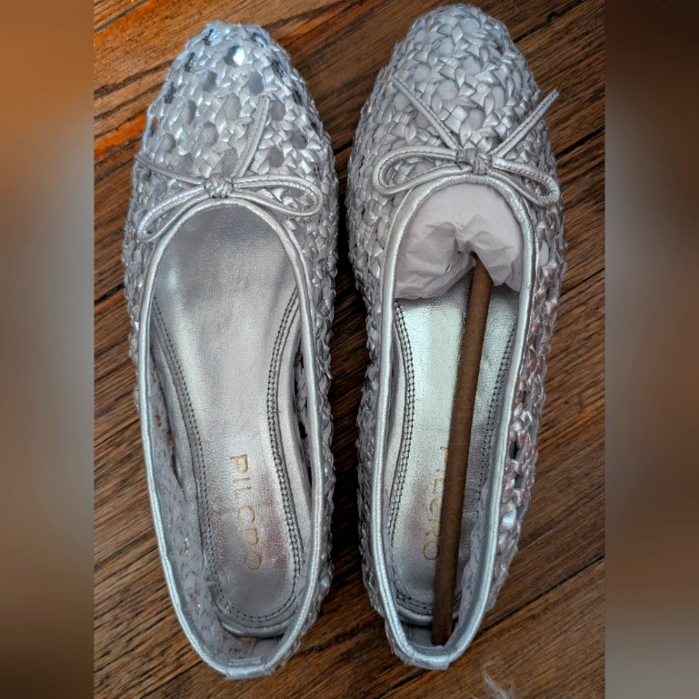 Anthropologie Silver Flats - Real Leather - Size 37